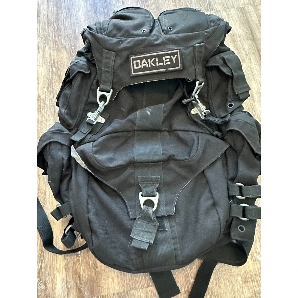 Oakley Mechanism Tactical Backpack Standard Issue Field Gear Gorpcore Rugged